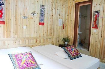 Fenghuang Post House Bagian luar foto